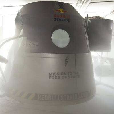 Wegen Windes wurde Baumgartners Sprung abgebrochen.