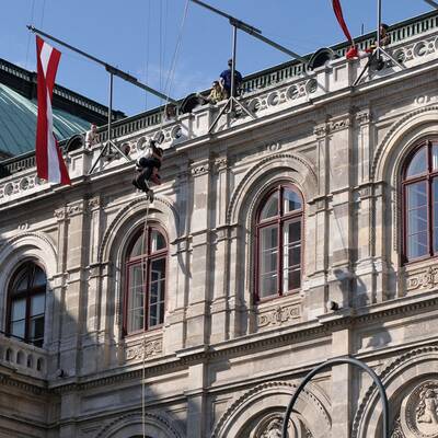 Stunt-Crew probt bei der Oper 
