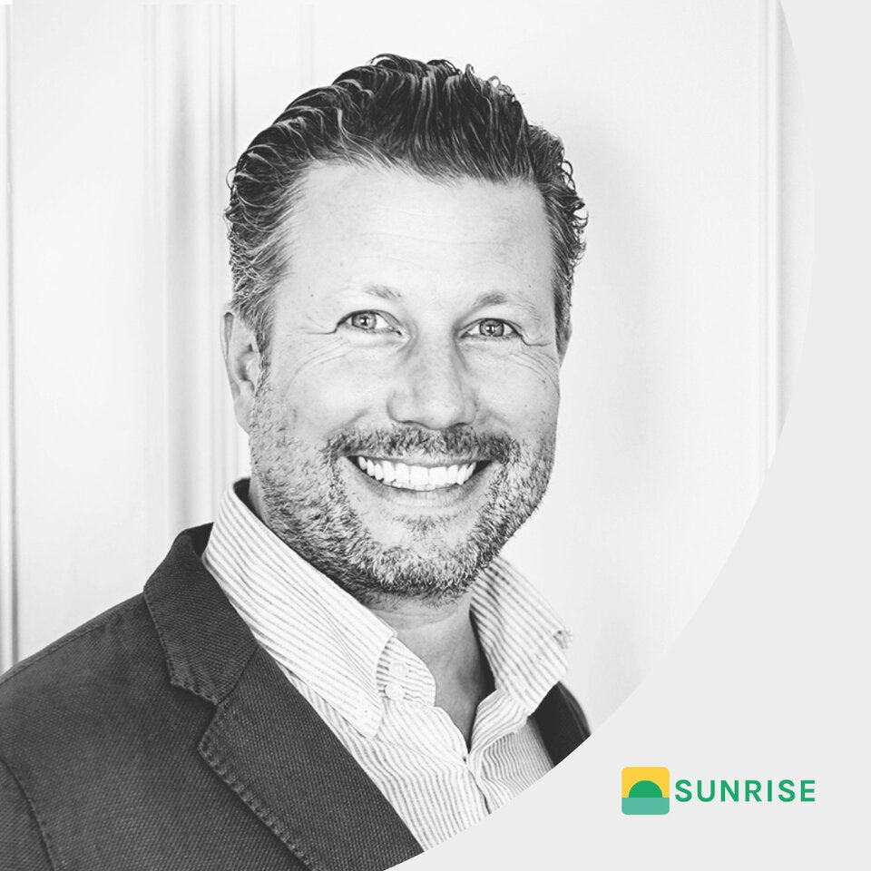 Investment-App Own360 wird zu Sunrise