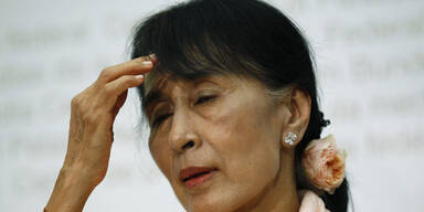 Schwächeanfall: Suu Kyi sagt Dinner ab