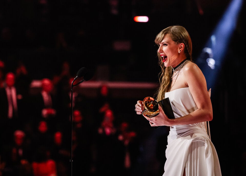 Taylor Swift bringt ihren Rekord-Film jetzt mit Unplugged-Zugabe