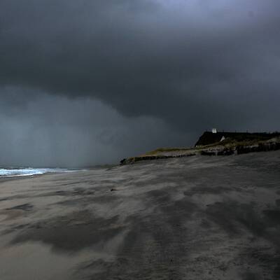 23:55 Zirkuszelt stürzt ein