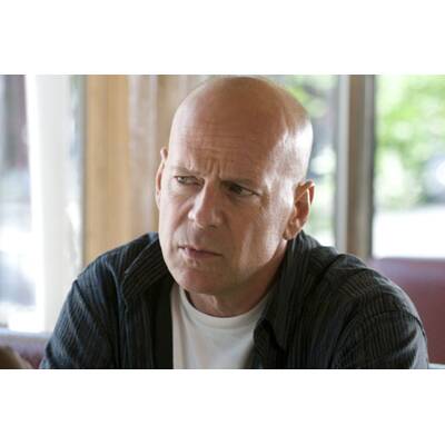 Cop Out - Geladen und Entsichert