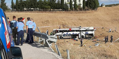 14 Tote bei Reisebus-Unfall in der Westt&uuml;rkei