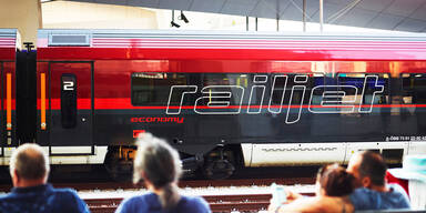 T&uuml;rkis-gr&uuml;ner Polit-Streit um &Ouml;BB-K&uuml;rzungspl&auml;ne auf Westbahn-Strecke