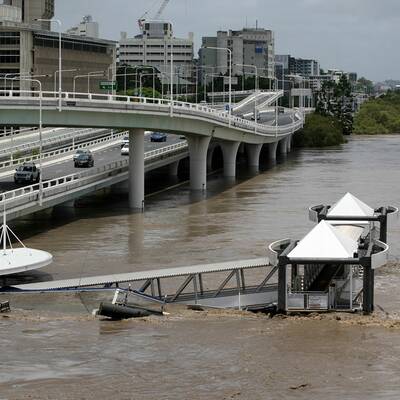 Die Flutwelle in Brisbane