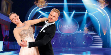 B&uuml;hne frei f&uuml;r Promi-T&auml;nzerinnen