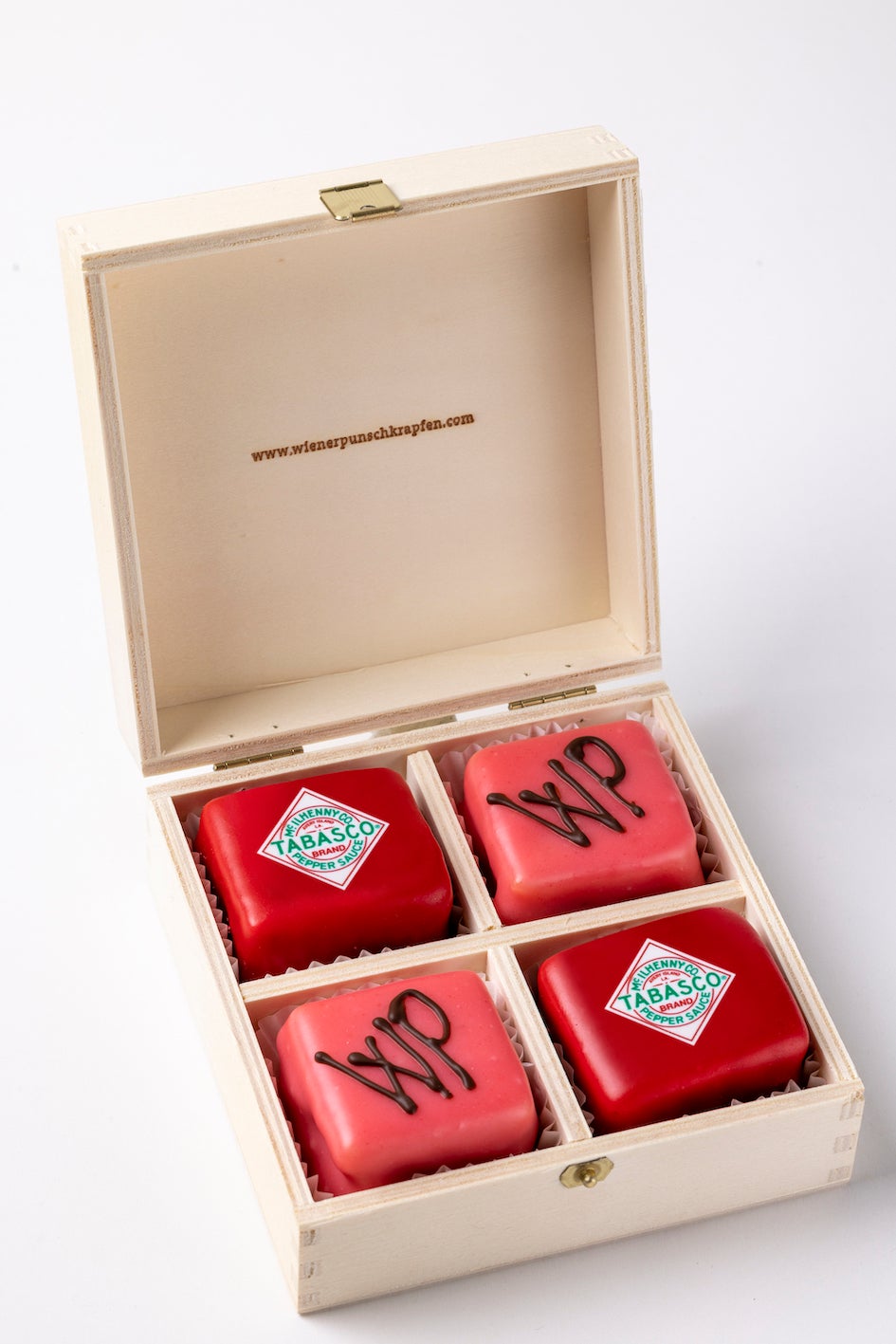 Punschkrapfen, mit extra scharf bitte!