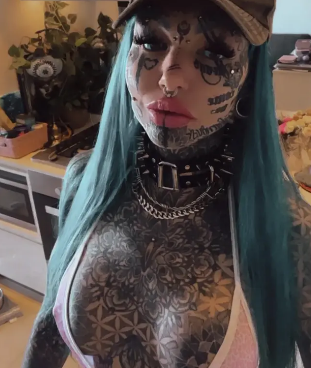 Instagram/amberluke_666