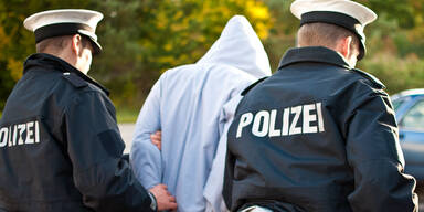 Wiener Teenager &uuml;berfallen eigenen Dealer