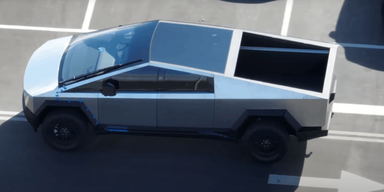 Musk liefert erste Cybertrucks höchstpersönlich aus