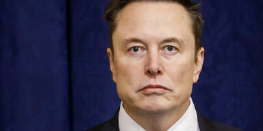 Tesla r&auml;umt ein: V&ouml;llig selbstfahrende Autos bleiben Zukunftsmusik