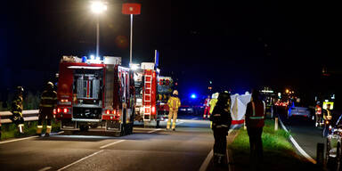 Horror-Unfall mit Motorrad auf Tiroler Straße bei Thaur.