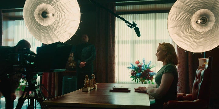 The Regime: 1. Blick auf die Wien-Serie von Kate Winslet