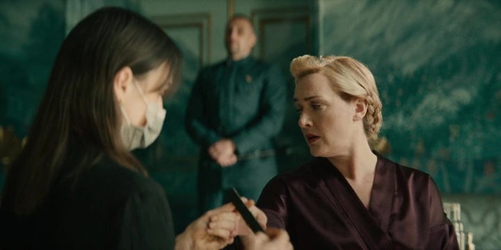 The Regime: 1. Blick auf die Wien-Serie von Kate Winslet