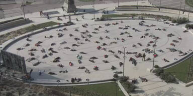 Tic Tac schockt mit Mundgeruch-Flashmob