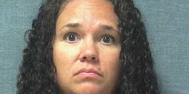 Lehrerin hat mit Sch&uuml;ler Sex im B&uuml;ro