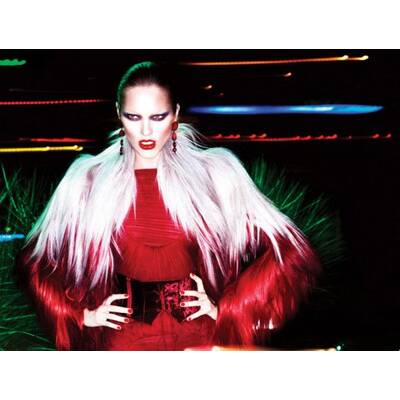 Candice Swanepoel in neuem Look