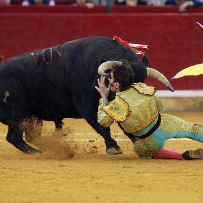 Torero-Legende an Augenklappe getroffen