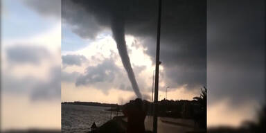 Tornado fegt über Istanbul hinweg