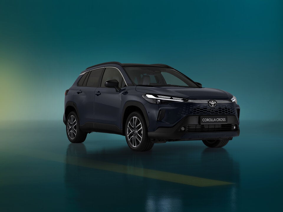 LxBxH: 4.460 x 1.825 x 1.620 Millimeter, 2.640 mm Radstand. 