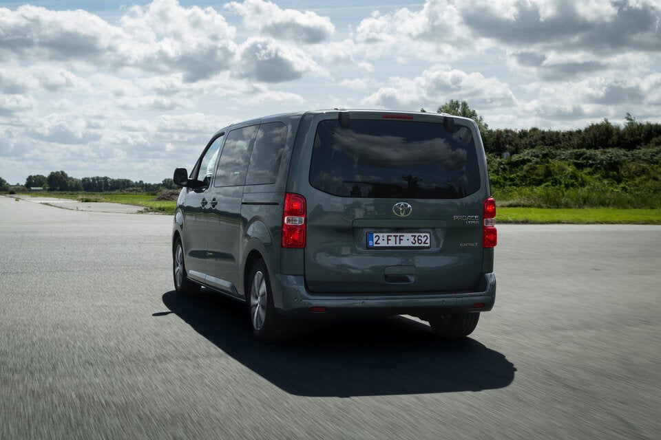 Klappbare Fond-Sitze, 597 - 2.126 l Lade-Volumen. 