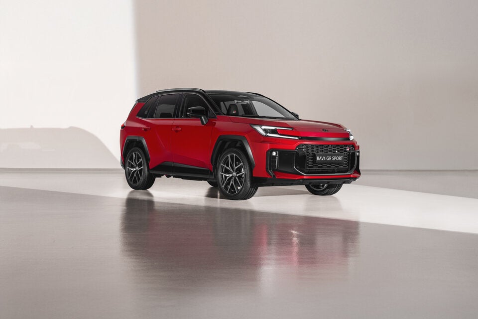 FHEV und PHEV kommen mit Allrad- oder Frontantrieb.