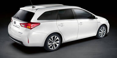 Toyota Auris Kombi und Verso Facelift