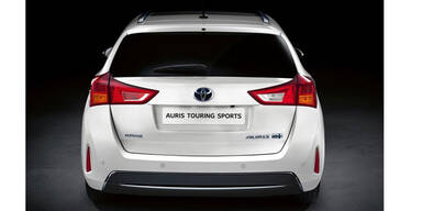 Toyota Auris Kombi und Verso Facelift