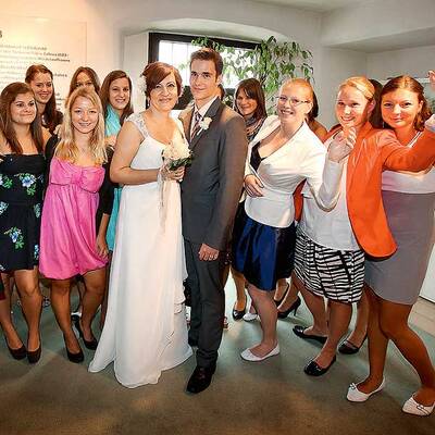 Trainerin (43) heiratet Schüler (16)