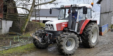 Vater ließ Sohn (14)  Traktor fahren - tot