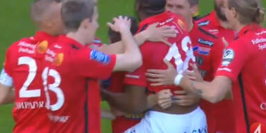 Irrer Volley-Hammer ins Kreuzeck