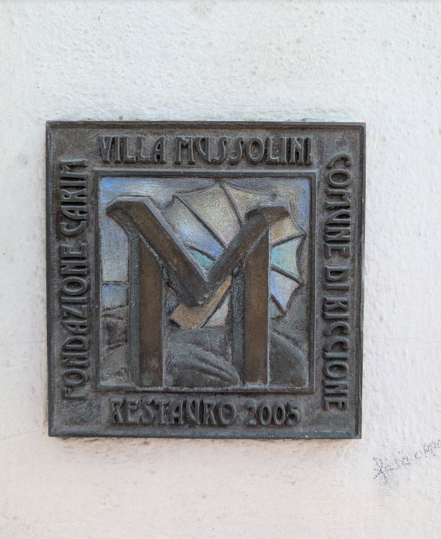 Wird verkauft: SO viel ist Benito Mussolinis einstige Villa wert