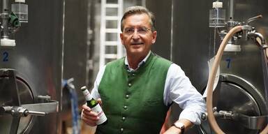 Trojan, Karl, DI, Inhaber u. GF der Bierbrauerei Schrems GmbH