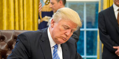 Trump versinkt im Medienkrieg