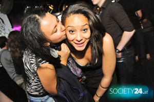 Tuesday 4 Club im U4