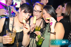 Tuesday 4 Club im U4