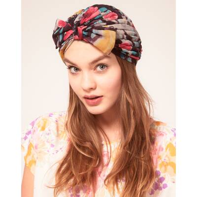 Kopfbedeckungen 2012