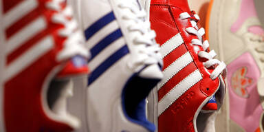 Klagenfurt: Turnschuhe geraubt