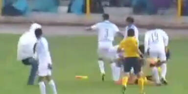 Fu&szlig;ball-Profi vom Blitz getroffen