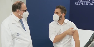 Typ bei Impfung mit Thomas Szekeres