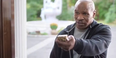 Tyson gibt Holyfield sein Ohr zurück