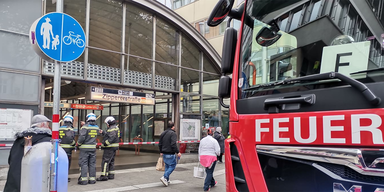 Feuerwehreinsatz in U-Bahn-Station Zippererstra&szlig;e