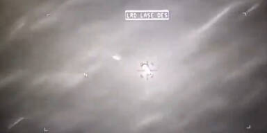 US-Militär greift UFO an - Rakete prallt einfach ab