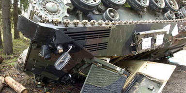 UNFALL-MIT-SCHUETZENPANZER-