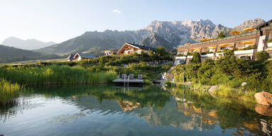 &Uuml;bergossene Alm Resort - Ausblick zum Hochk&ouml;nig