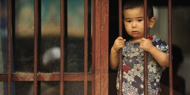 Uigurin packt &uuml;ber chinesische Folter-Lager aus