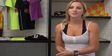 Das ist Brasiliens heißeste Linienrichterin