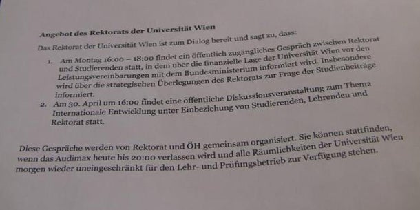 Polizei räumt besetztes Audimax