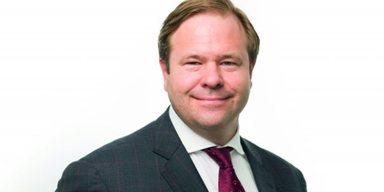 "Räumen sich Taschen voll!" Investor zeigt Bawag an